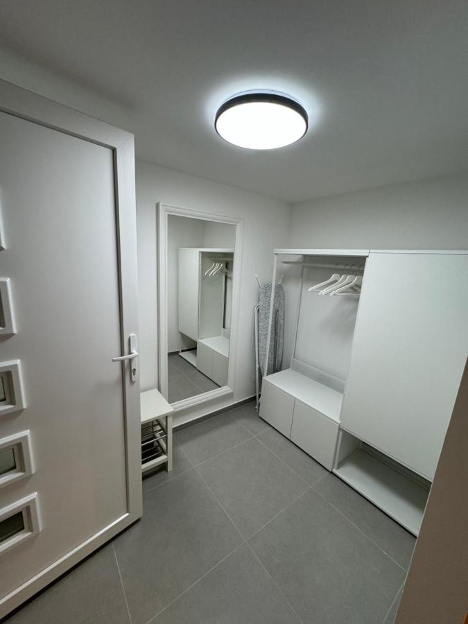 Downtown Double Room Deluxe With Joint Kitchen بودابست المظهر الخارجي الصورة